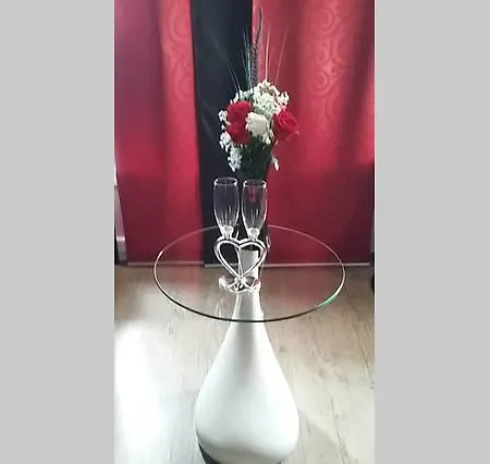 Lovely Romantic Flat In Town Apartment *